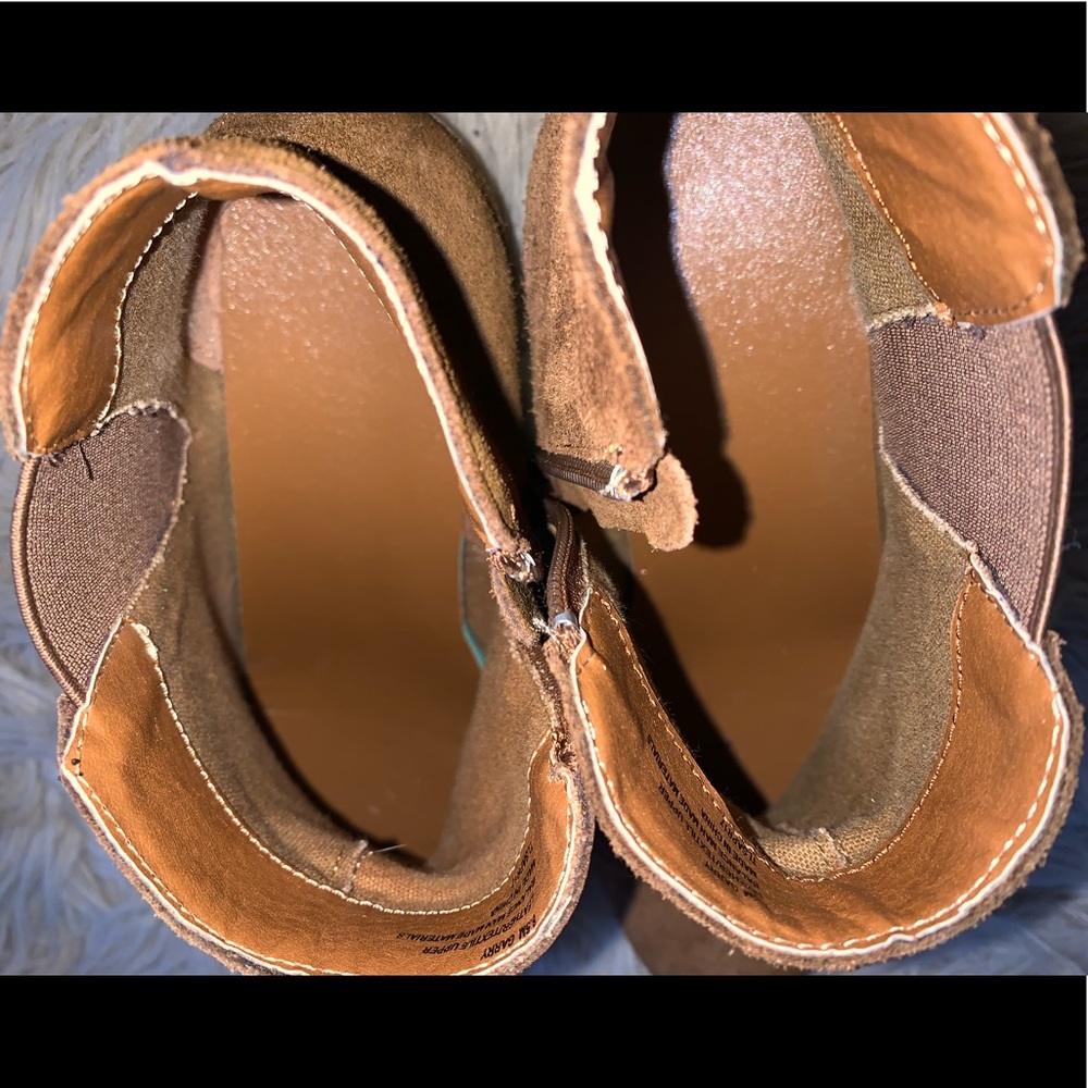 Booties - Picture 3 of 4